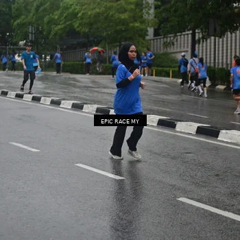 Runner Photo 7878848