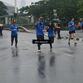 Runner Photo 7878872