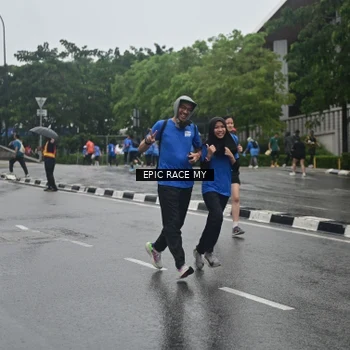 Runner Photo 7878875