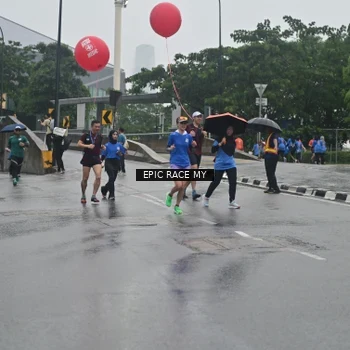 Runner Photo 7878885