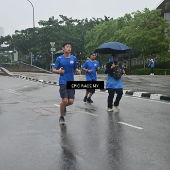 Runner Photo 7878893