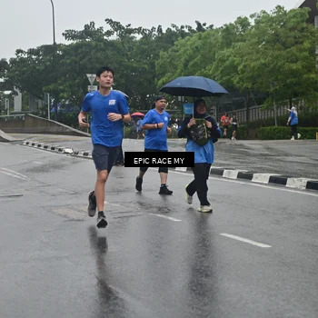 Runner Photo 7878894