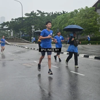 Runner Photo 7878898