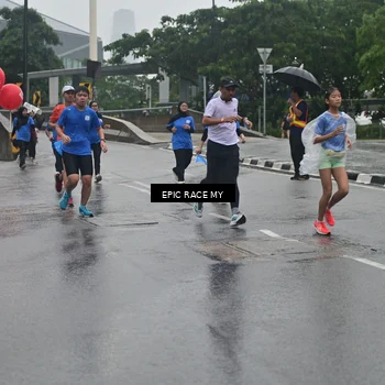 Runner Photo 7878906