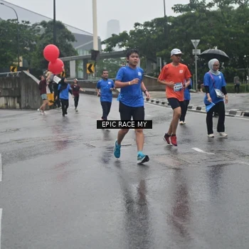 Runner Photo 7878914