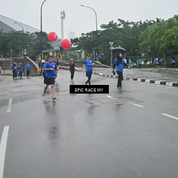 Runner Photo 7878921