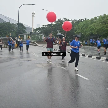 Runner Photo 7878931