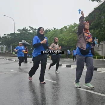 Runner Photo 7878937