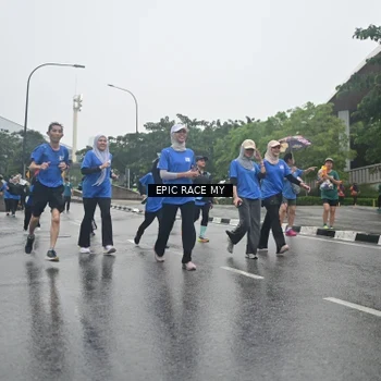 Runner Photo 7878954