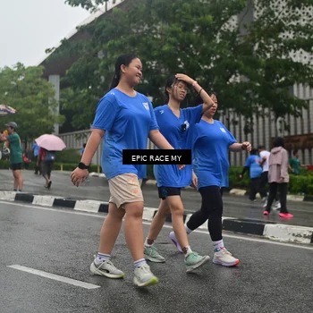 Runner Photo 7878958