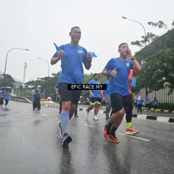 Runner Photo 7878981