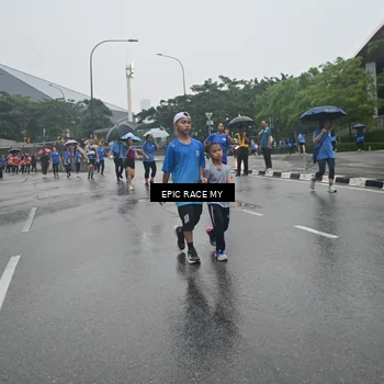 Runner Photo 7878984