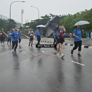 Runner Photo 7878990