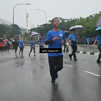 Runner Photo 7878992