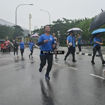 Runner Photo 7878999