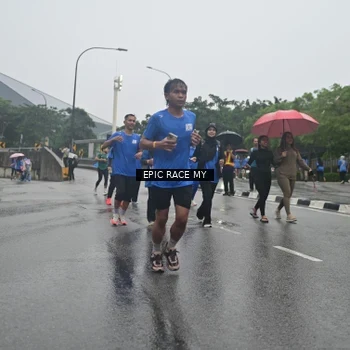 Runner Photo 7879012