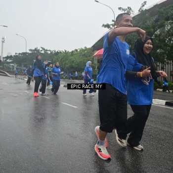 Runner Photo 7879024
