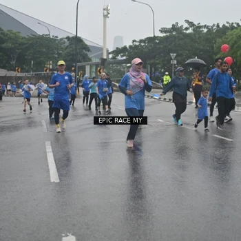 Runner Photo 7879036