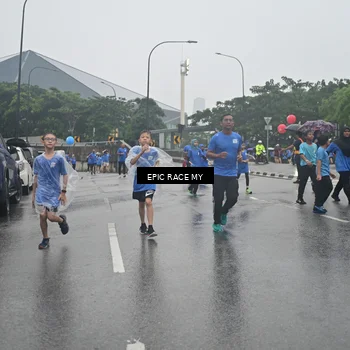 Runner Photo 7879046