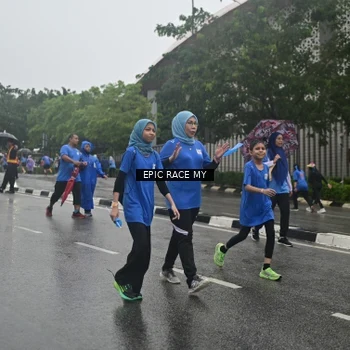 Runner Photo 7879053