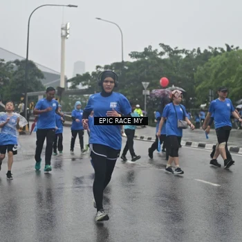 Runner Photo 7879055