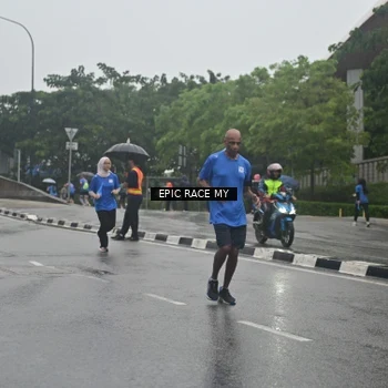 Runner Photo 7879063