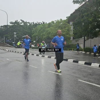 Runner Photo 7879064