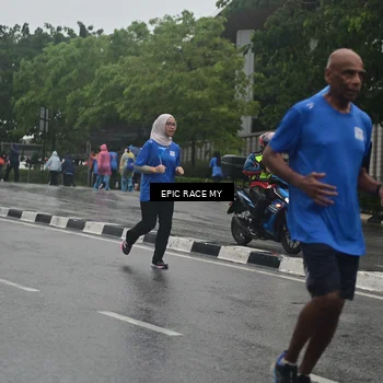 Runner Photo 7879073