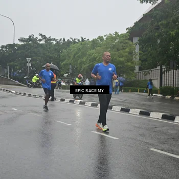 Runner Photo 7879074