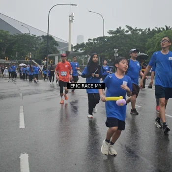 Runner Photo 7879153