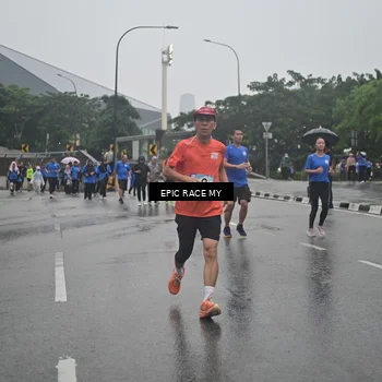 Runner Photo 7879159