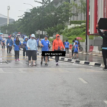 Runner Photo 7879305
