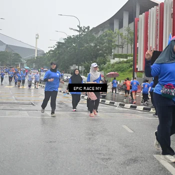 Runner Photo 7879338