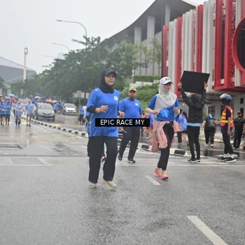Runner Photo 7879341