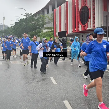 Runner Photo 7879359