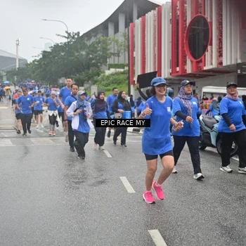 Runner Photo 7879363