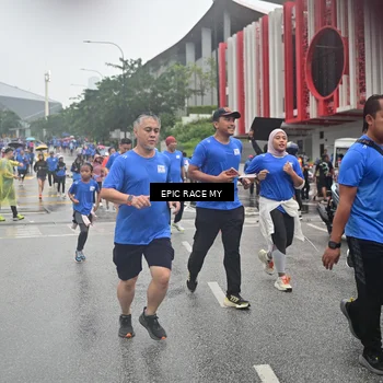 Runner Photo 7879371