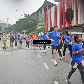 Runner Photo 7879385