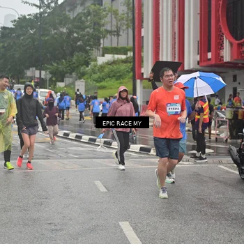 Runner Photo 7879393