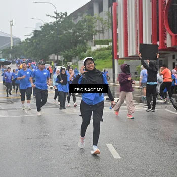 Runner Photo 7879396