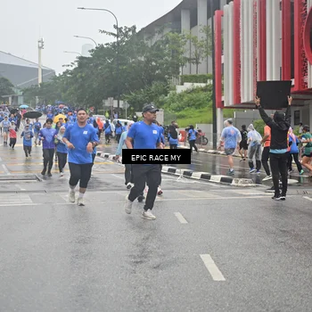 Runner Photo 7879399