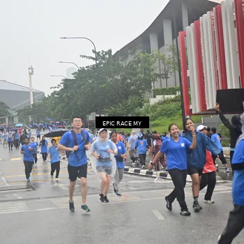 Runner Photo 7879411