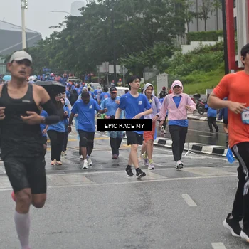 Runner Photo 7879458