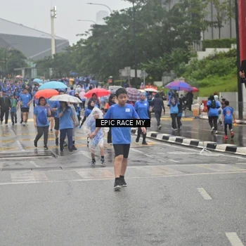 Runner Photo 7879536