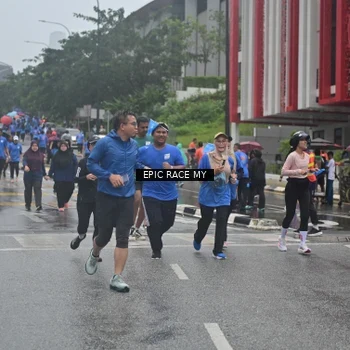 Runner Photo 7879750