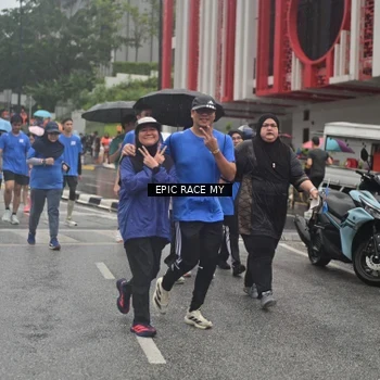 Runner Photo 7879943
