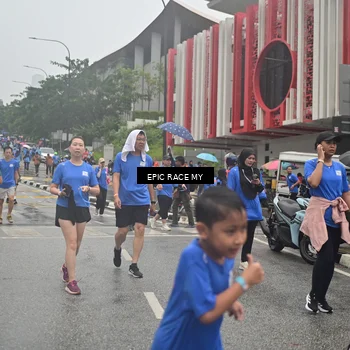 Runner Photo 7880010