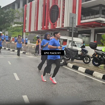 Runner Photo 7880052