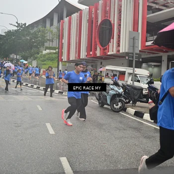 Runner Photo 7880059