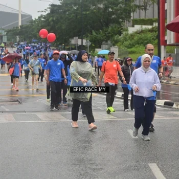 Runner Photo 7880116